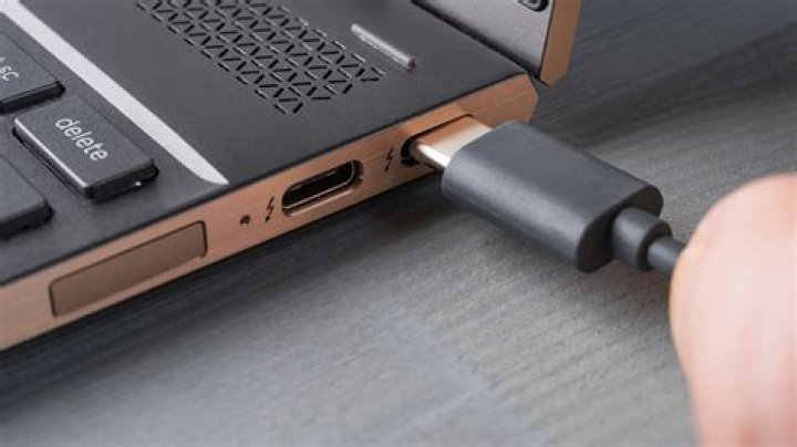 Can you charge your laptop's battery by plugging a phone via USB? [duplicate]