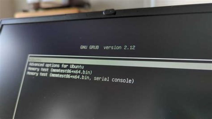 Changing default boot option in grub2 [duplicate]