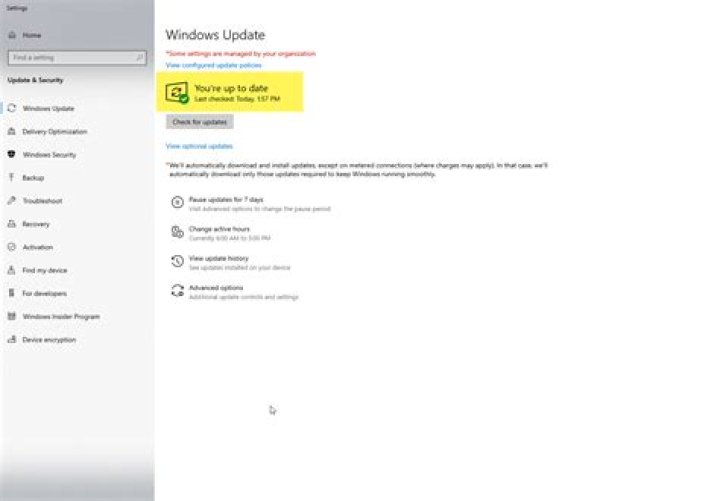 How can I automatically get the "Update Status" of a computer, as shown in the Settings?