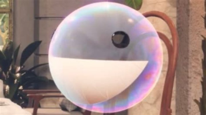 How do you pop the giant bubble in the Golden Apple Archipelago?