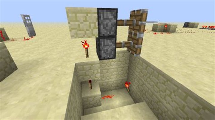 How to channel Redstone current vertically?