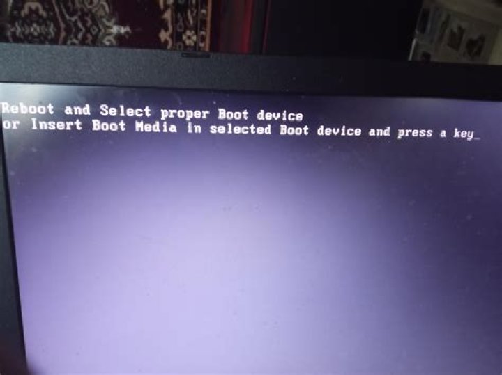 Hyper-V VM won't boot from Cd, error: "unsigned image's hash is not allowed"