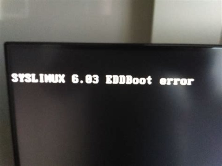 Syslinux 6.04 (Error ldlinux.c32 Failed to load)