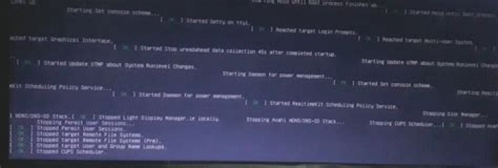 What are the messages I see during the startup/shutdown process of Ubuntu?